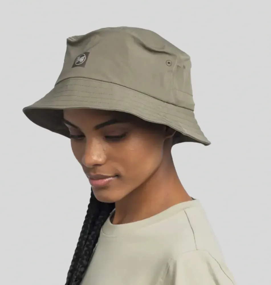 Chapeau Aventure, Buff (2)