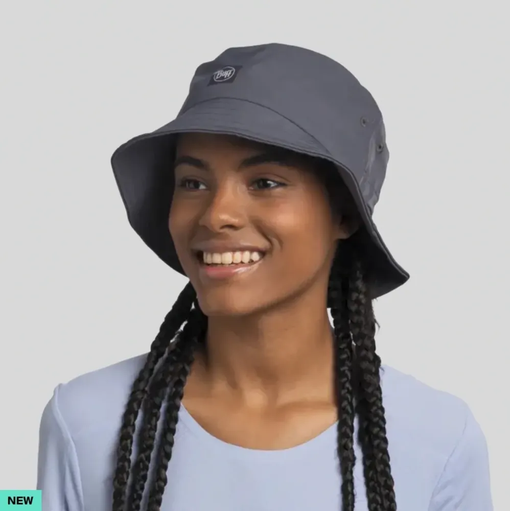 Chapeau Aventure, Buff (1)